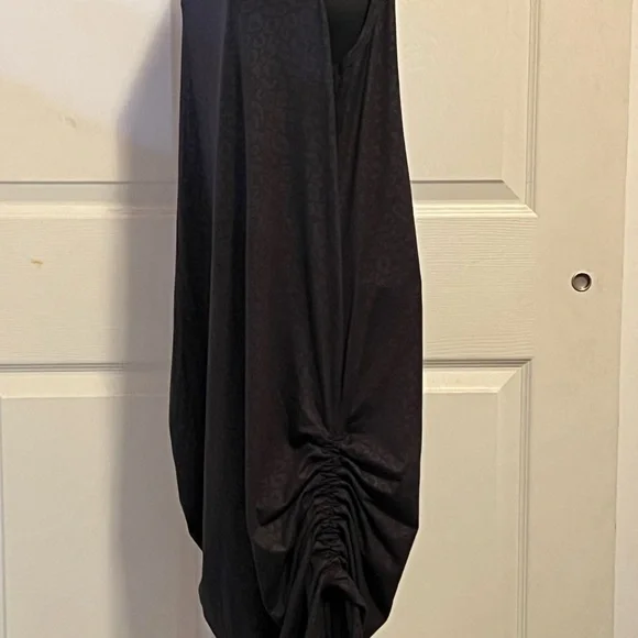 Black Sheath Mini Dress with Crew Neck - Picture 2 of 6